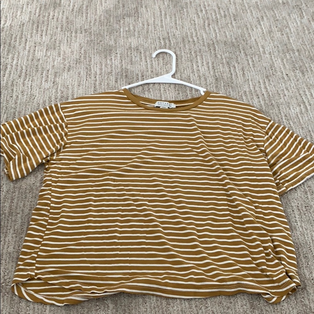 Mustard T-shirt
